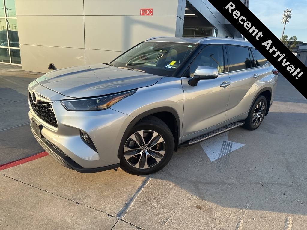 2022 Toyota Highlander XLE — SUV — 32,491 mi — Houston, TX
