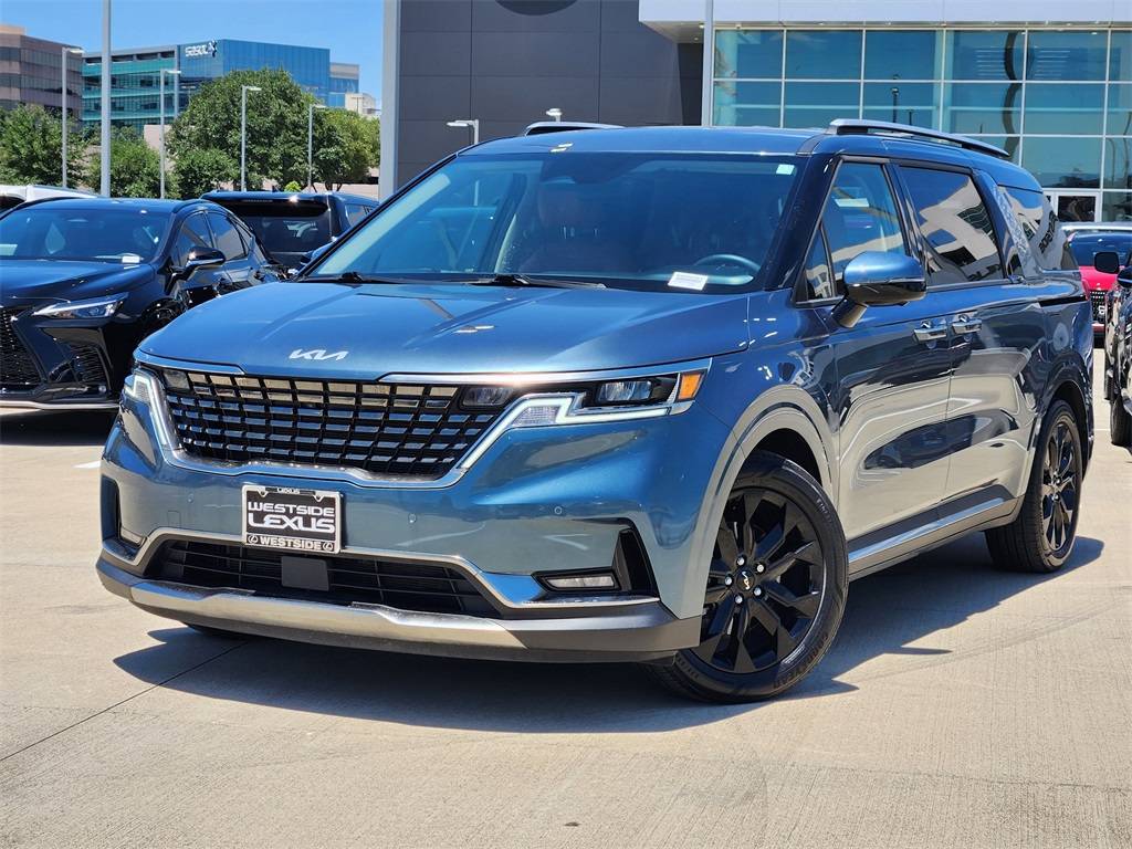2023 Kia Carnival SX — Minivan — 31,222 mi — Houston, TX