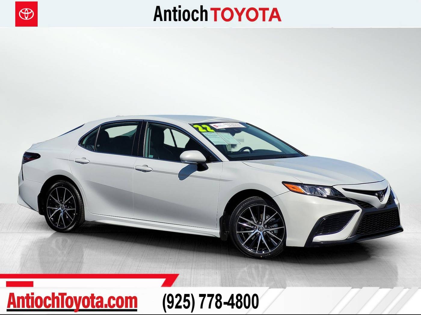 2022 Toyota Camry SE — Sedan — 21,762 mi — Antioch, CA
