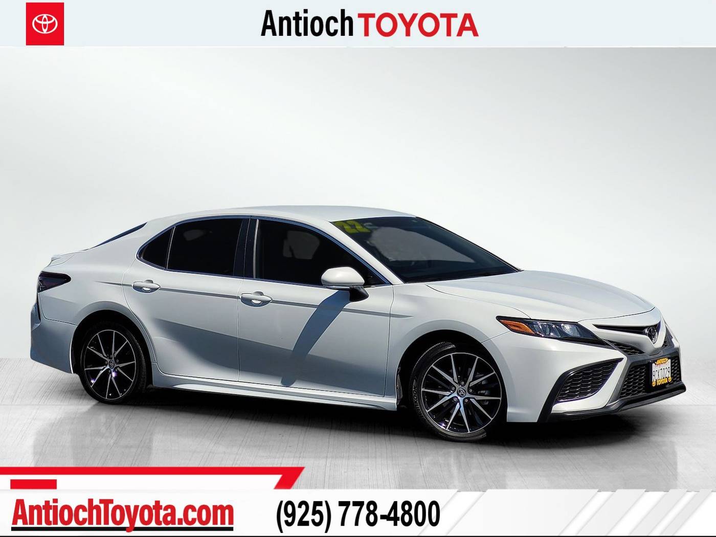2022 Toyota Camry SE — Sedan — 17,645 mi — Antioch, CA