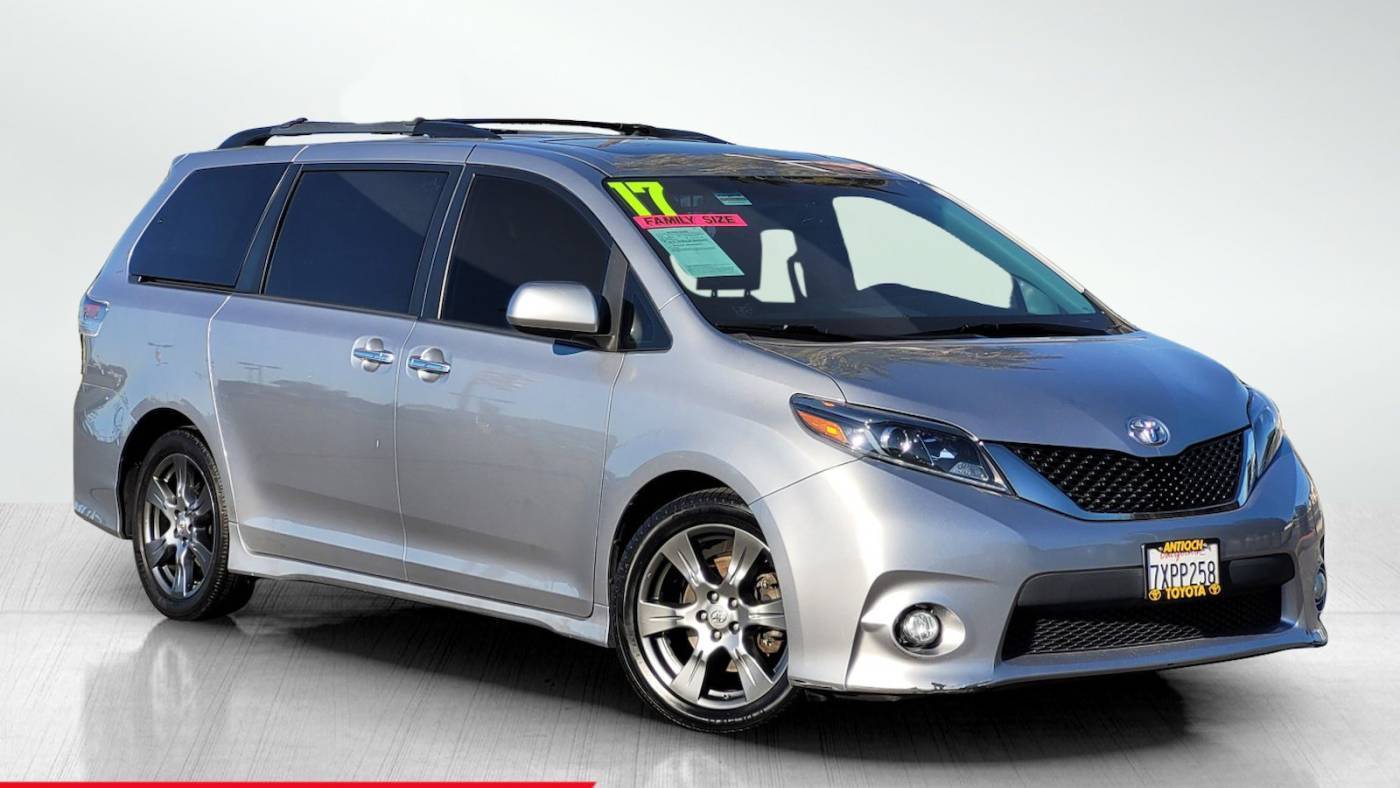 2017 Toyota Sienna SE — Minivan — 69,485 mi — Antioch, CA