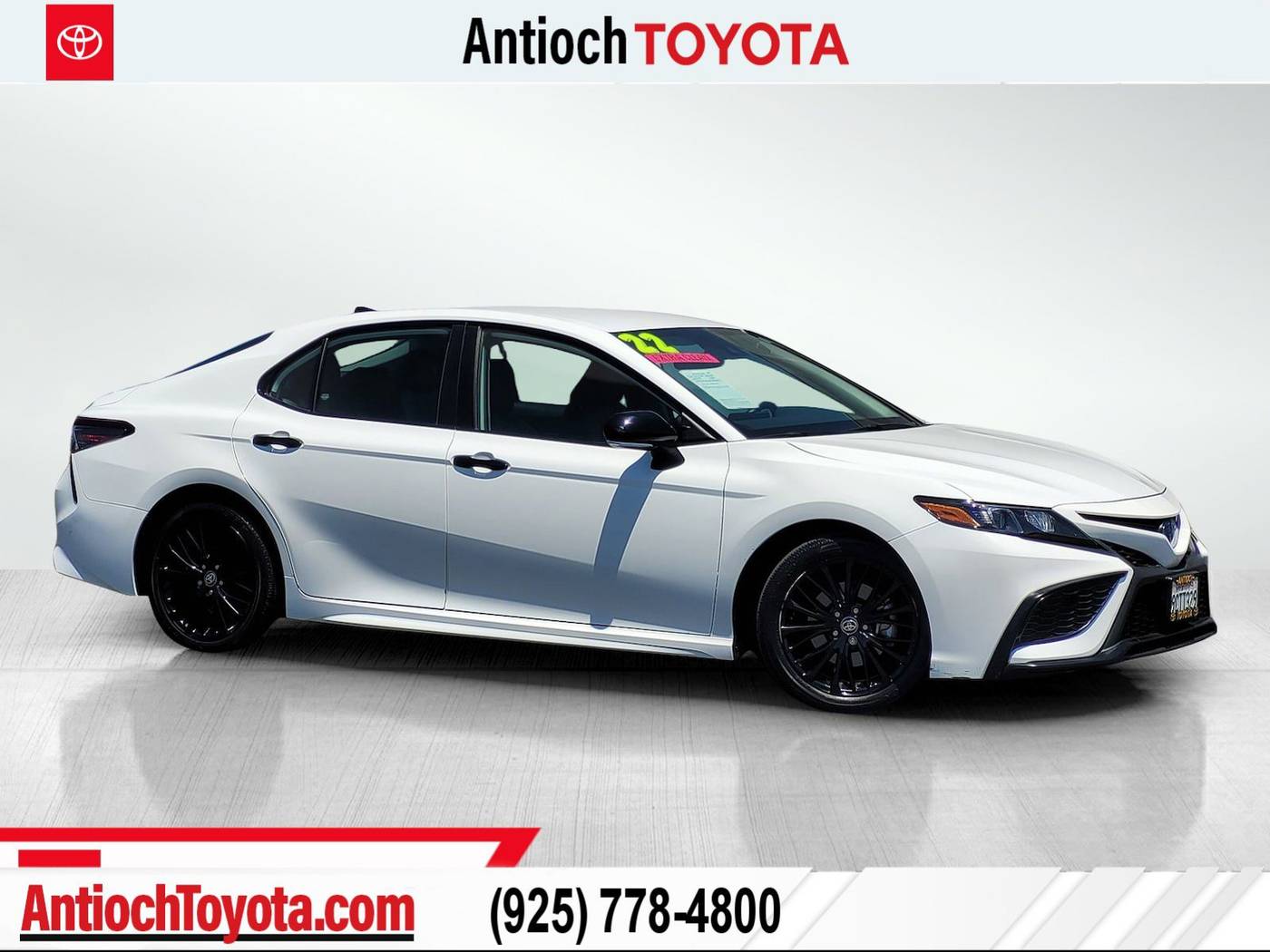 2022 Toyota Camry Hybrid SE — Sedan — 20,408 mi — Antioch, CA