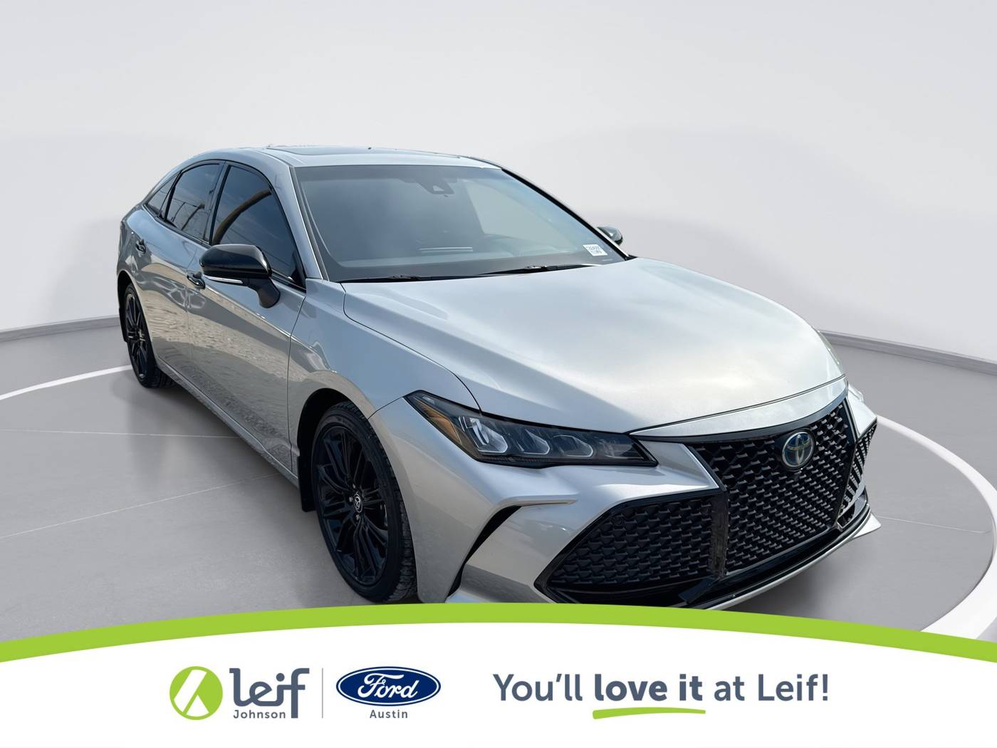 2022 Toyota Avalon Hybrid XSE Nightshade — Sedan — 25,642 mi — Austin, TX