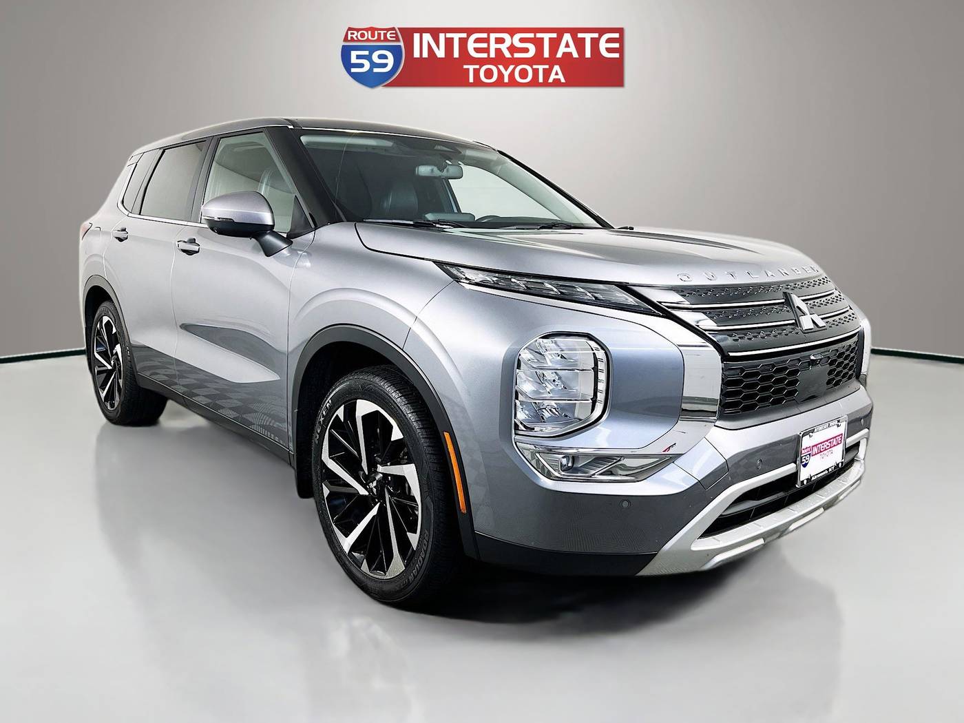 2024 Mitsubishi Outlander SE — SUV — 13,720 mi — Airmont, NY