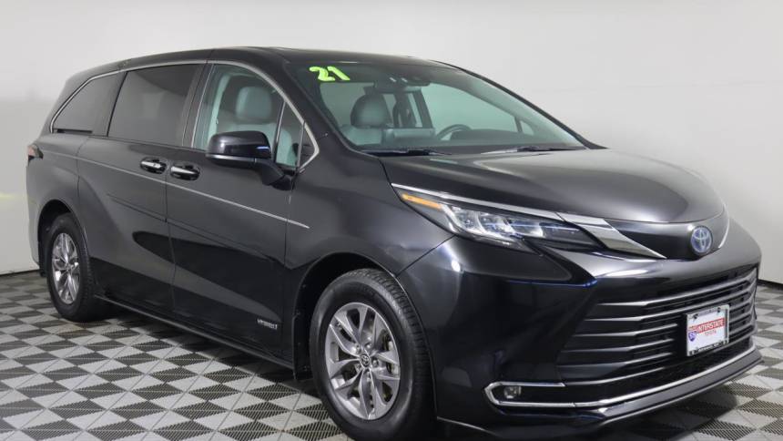 2021 Toyota Sienna XLE — Minivan — 59,048 mi — Airmont, NY