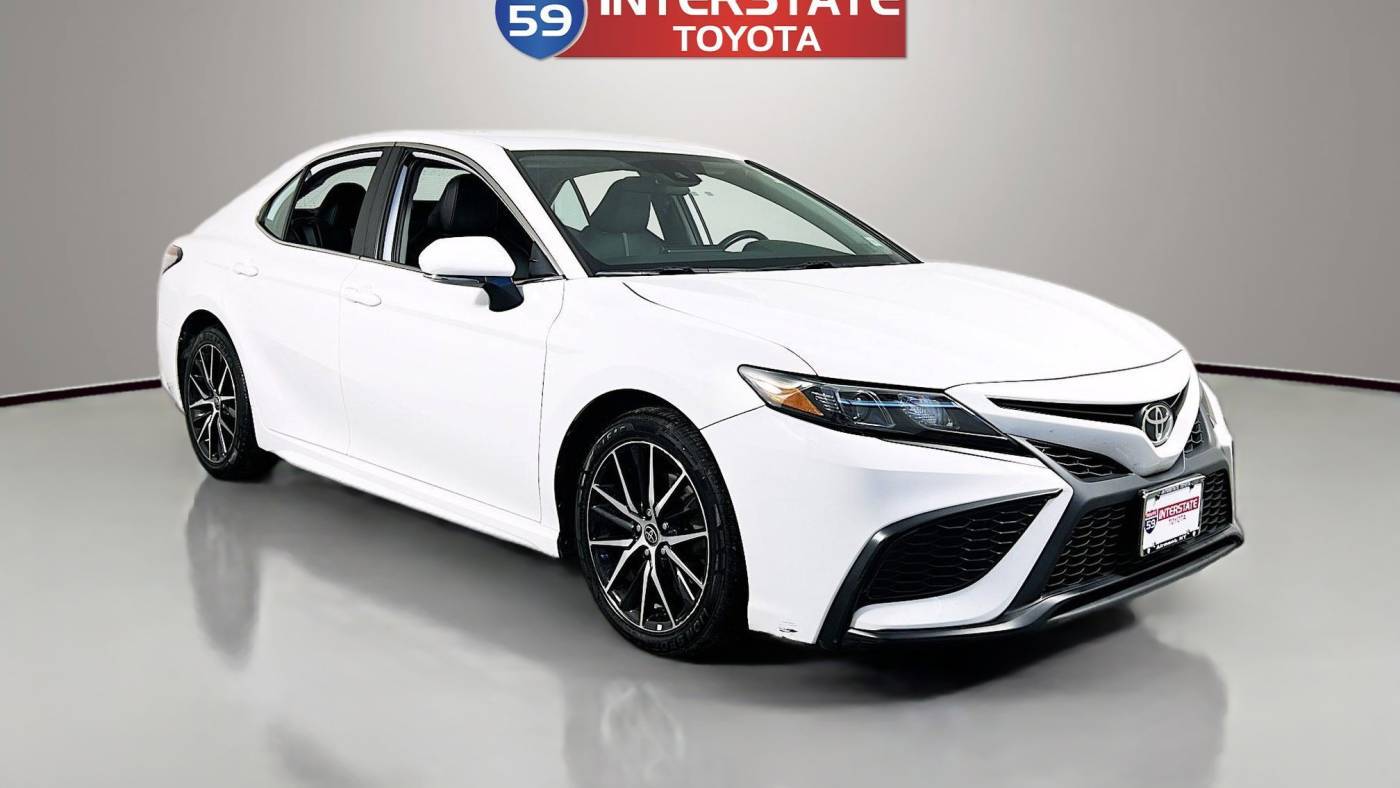 2022 Toyota Camry SE — Sedan — 44,054 mi — Airmont, NY