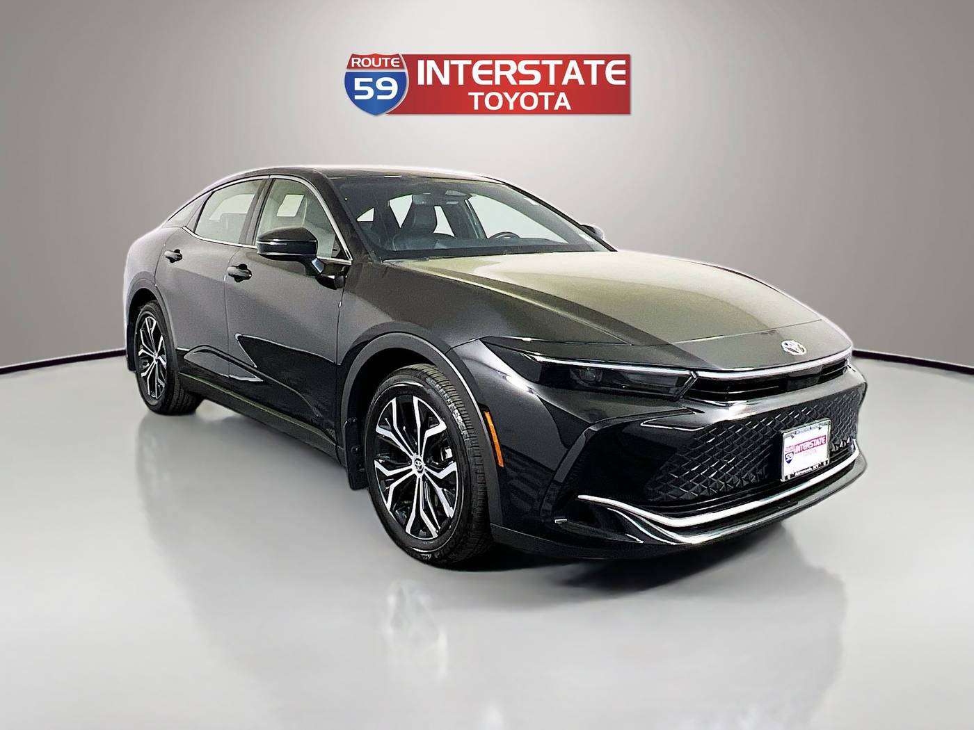2025 Toyota Crown XLE — Sedan — 11,978 mi — Airmont, NY