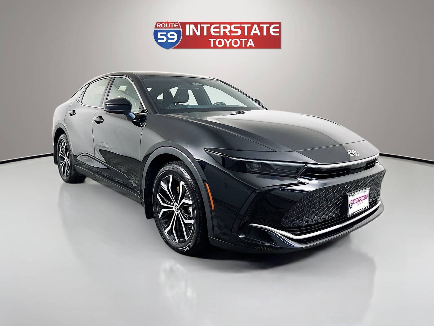 2025 Toyota Crown XLE — Sedan — 10,379 mi — Airmont, NY