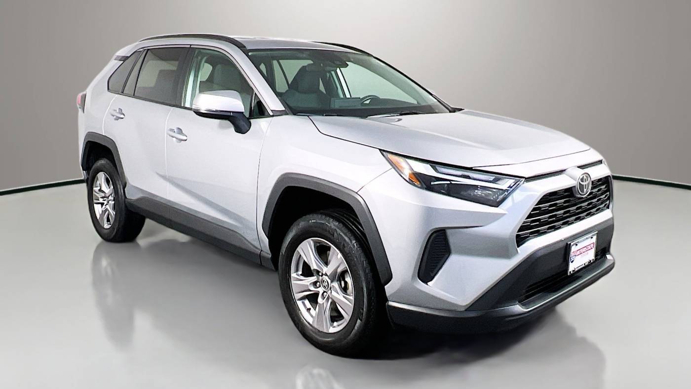 2022 Toyota RAV4 XLE — SUV — 29,692 mi — Airmont, NY