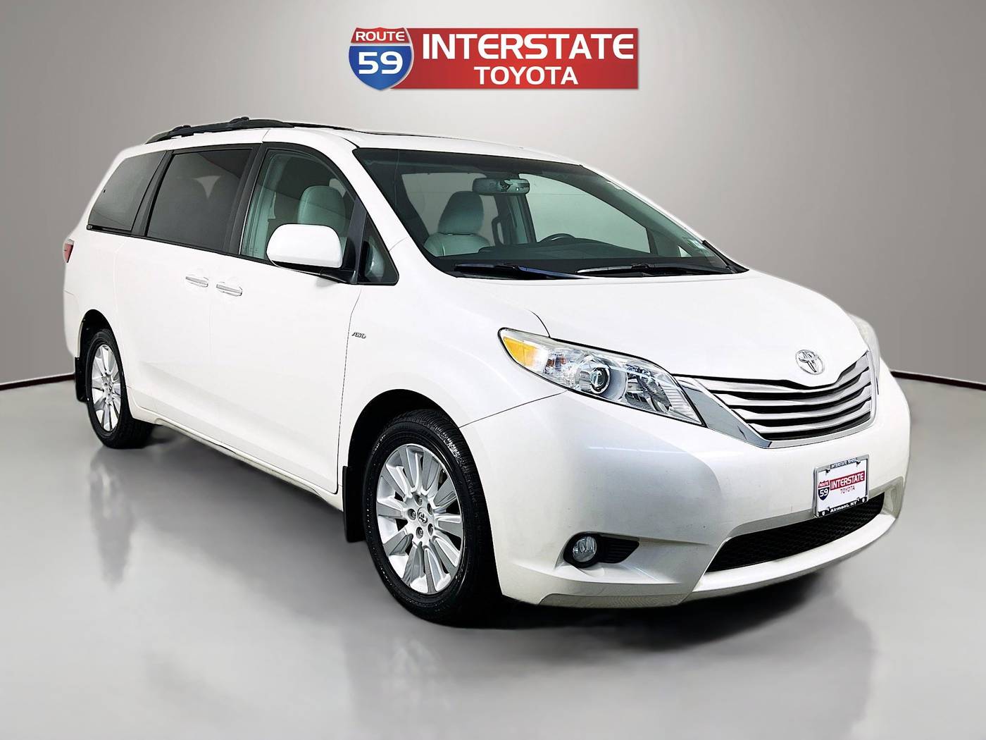 2016 Toyota Sienna XLE — Minivan — 59,681 mi — Airmont, NY