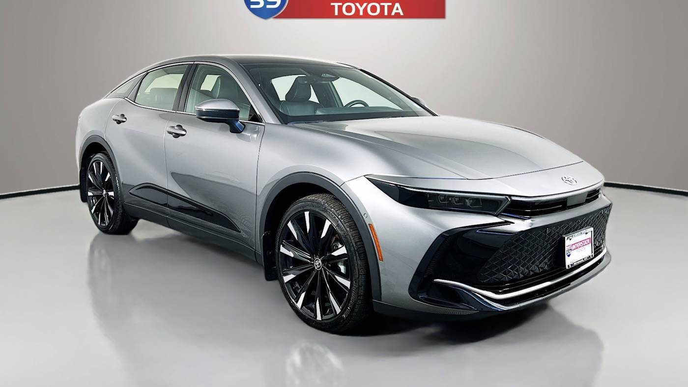 2024 Toyota Crown Platinum — Sedan — 14,071 mi — Airmont, NY