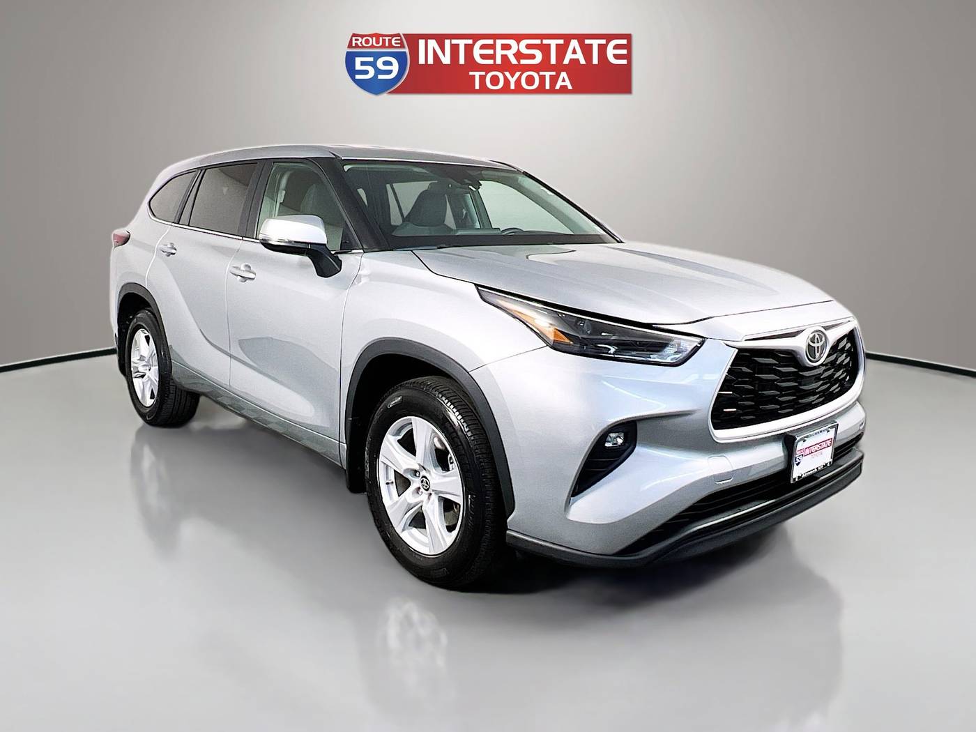 2024 Toyota Highlander LE — SUV — 8,936 mi — Airmont, NY