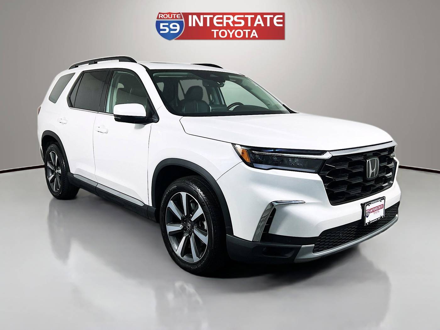2025 Honda Pilot Touring — SUV — 12,448 mi — Airmont, NY