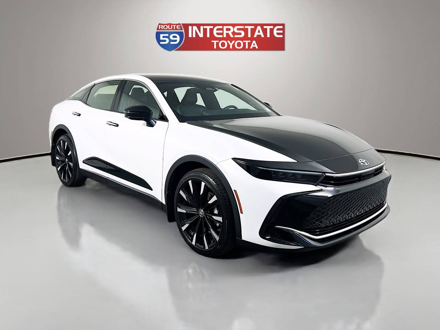 2025 Toyota Crown Platinum — Sedan — 3,616 mi — Airmont, NY