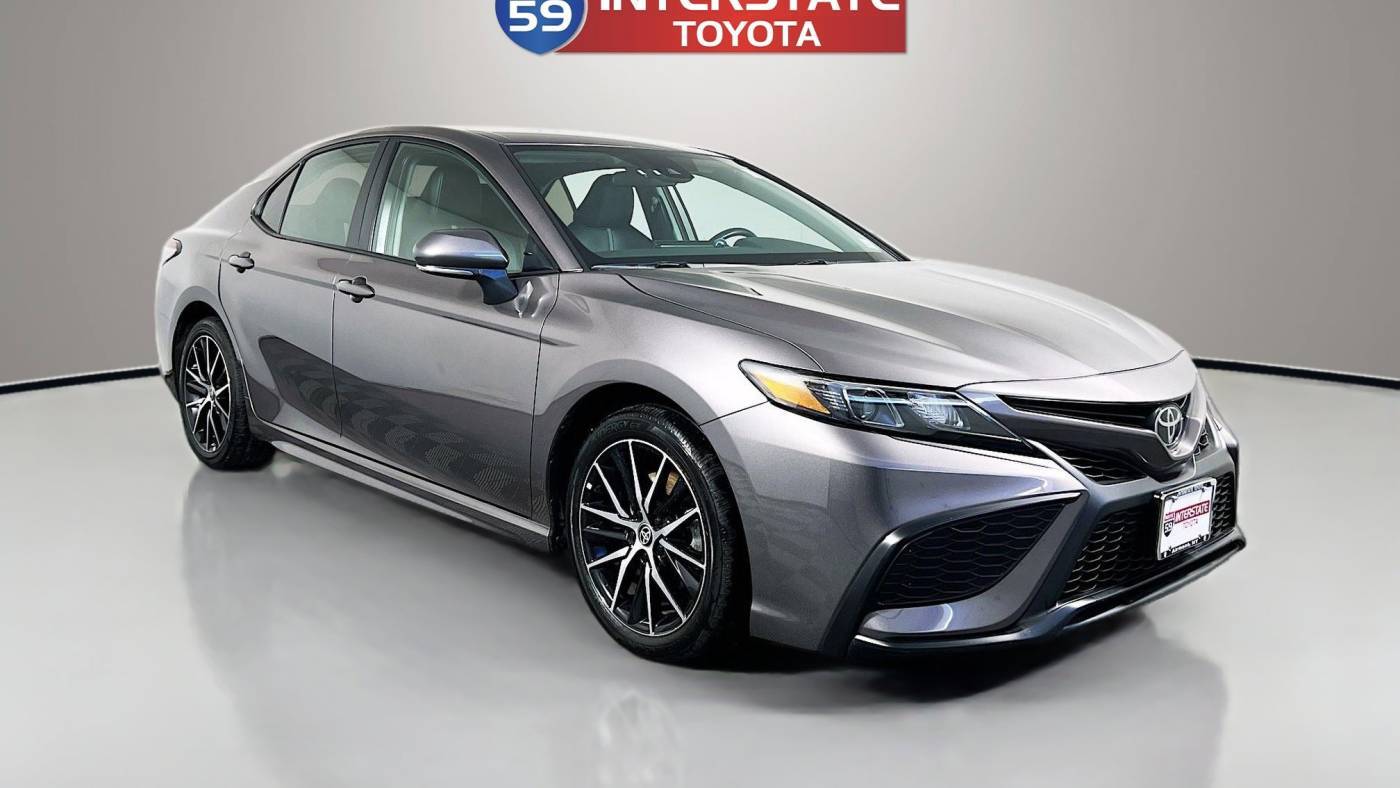 2024 Toyota Camry SE — Sedan — 24,184 mi — Airmont, NY