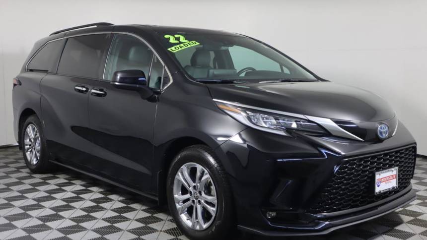 2022 Toyota Sienna XSE — Minivan — 61,009 mi — Airmont, NY
