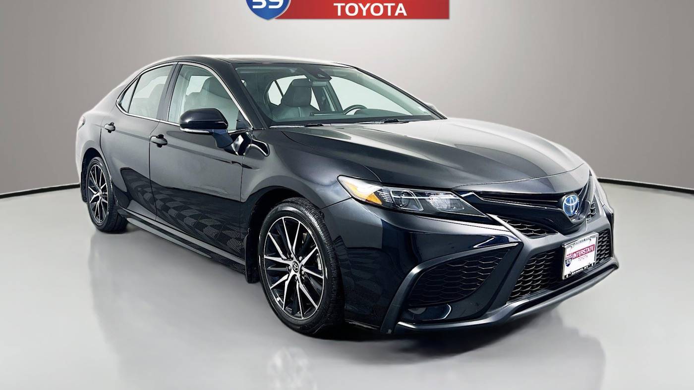 2023 Toyota Camry Hybrid SE — Sedan — 42,348 mi — Airmont, NY