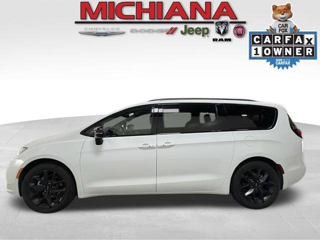 2025 Chrysler Pacifica Limited — Minivan — 38,199 mi — Mishawaka, IN