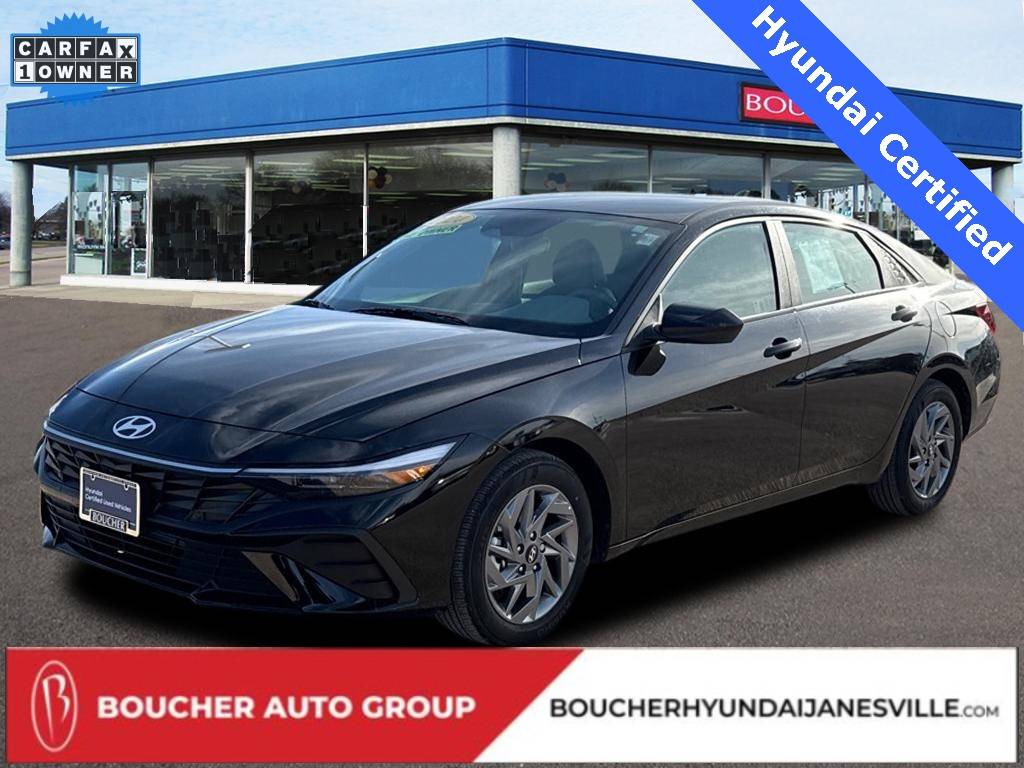 2024 Hyundai Elantra SEL — Sedan — 3,003 mi — Janesville, WI
