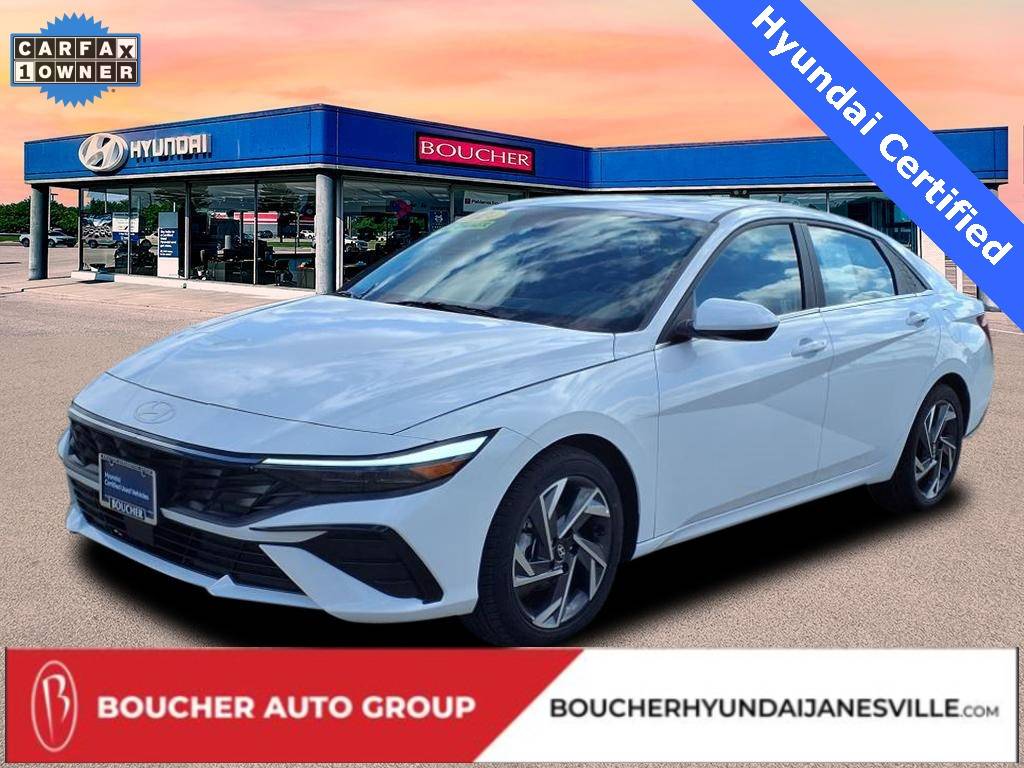 2024 Hyundai Elantra SEL — Sedan — 3,010 mi — Janesville, WI
