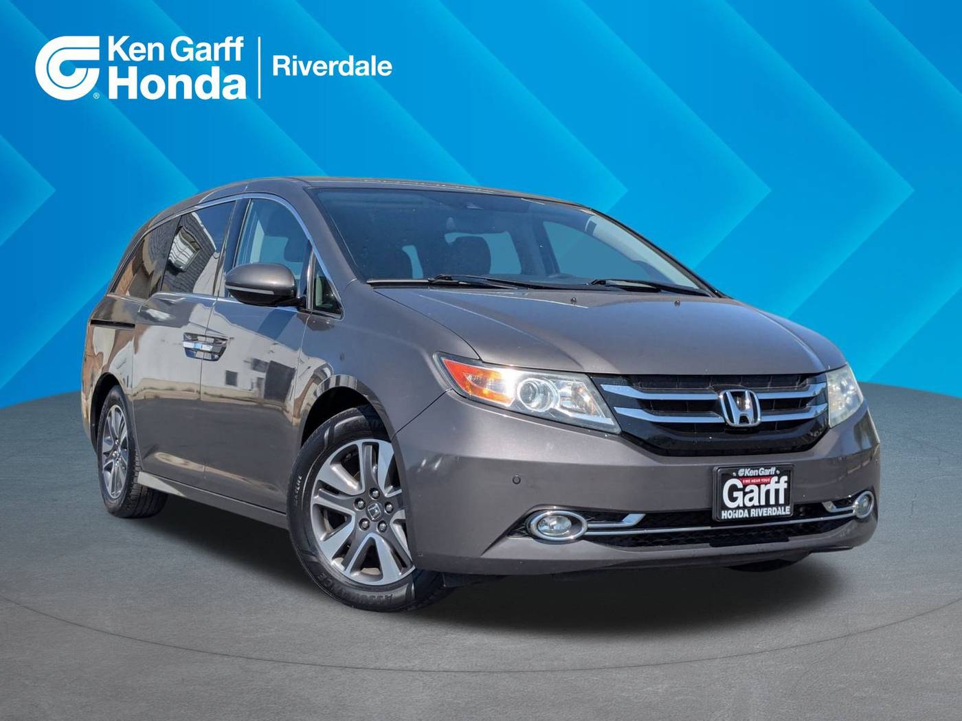2016 Honda Odyssey Touring — Minivan — 107,480 mi — Riverdale, UT