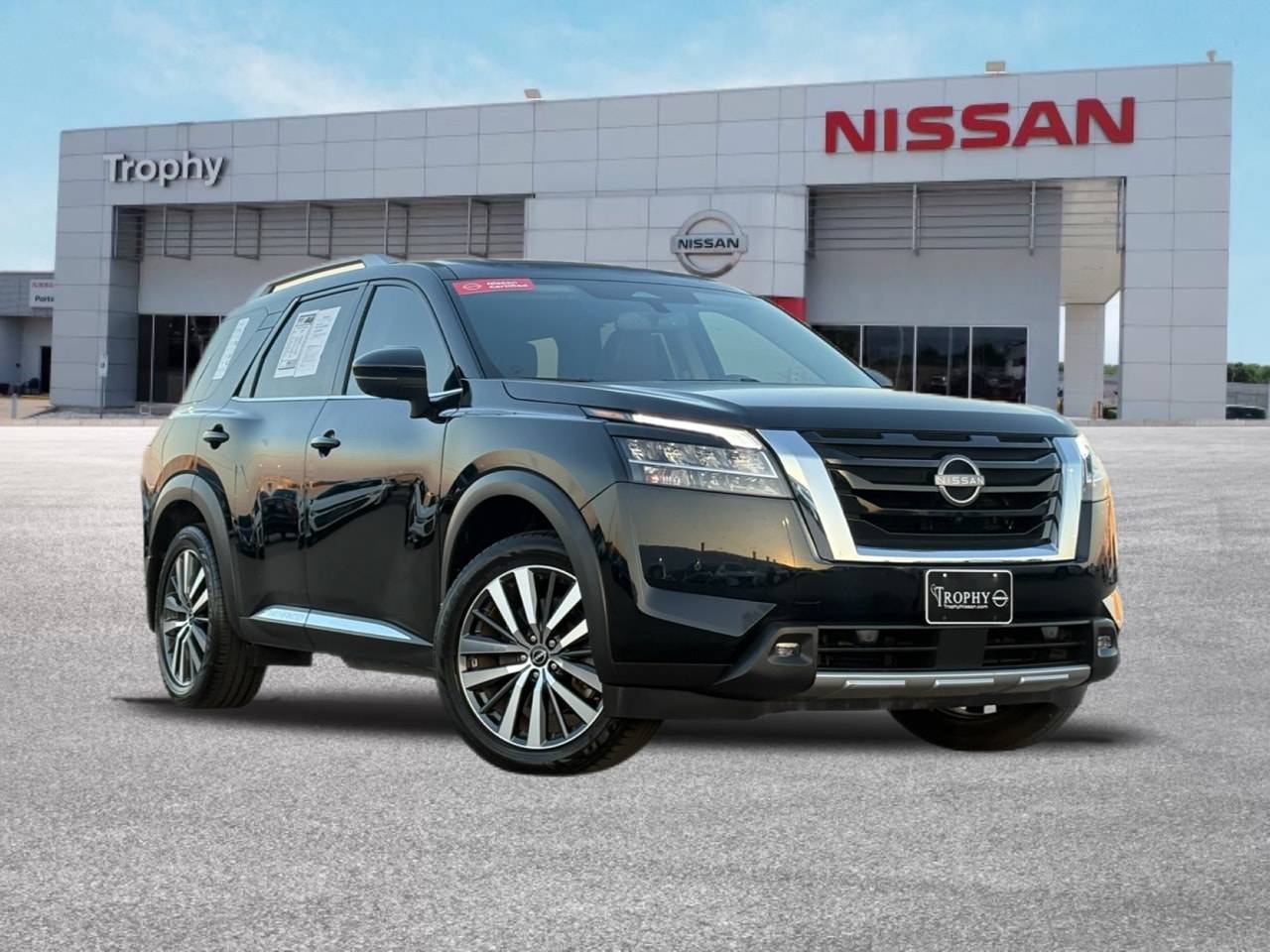 2022 Nissan Pathfinder Platinum — SUV — 61,146 mi — Mesquite, TX