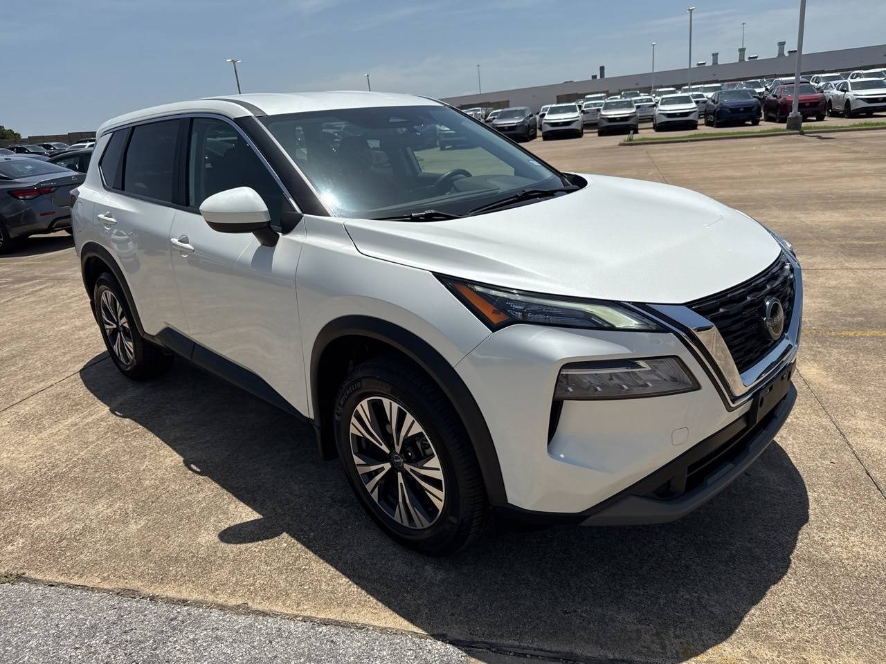 2023 Nissan Rogue SV — SUV — 24,340 mi — Mesquite, TX