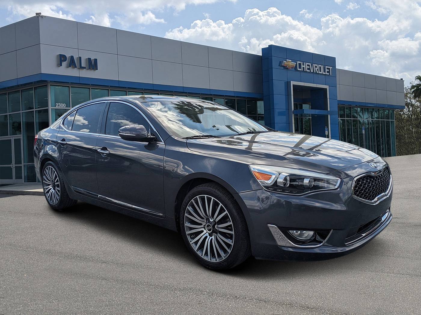 2016 Kia Cadenza Premium — Sedan — 120,394 mi — Ocala, FL