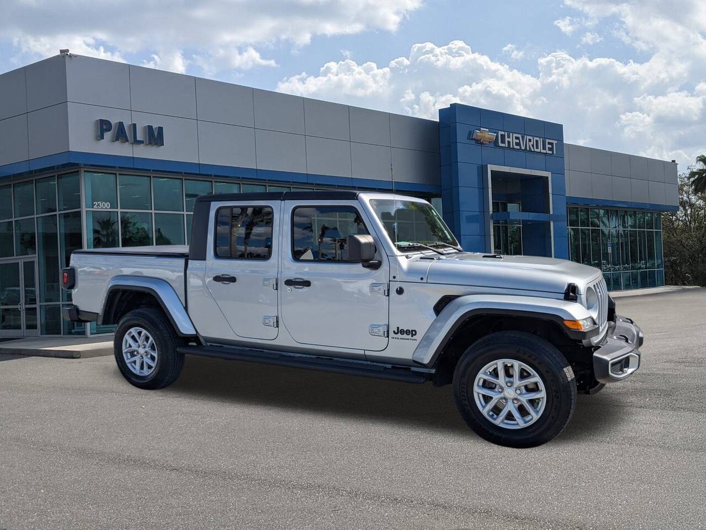 2023 Jeep Gladiator Sport S — Pickup Truck — 28,280 mi — Ocala, FL