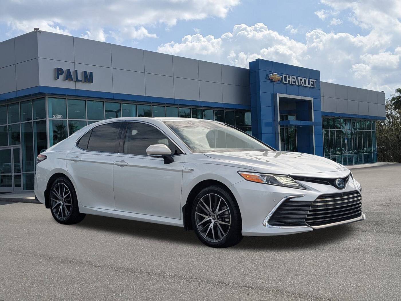 2021 Toyota Camry Hybrid XLE — Sedan — 30,273 mi — Ocala, FL