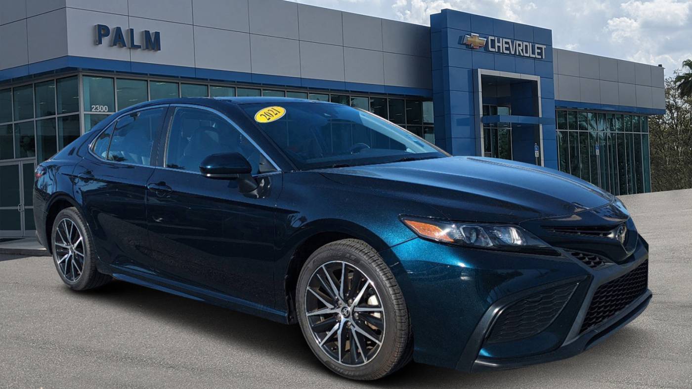 2021 Toyota Camry SE — Sedan — 60,402 mi — Ocala, FL
