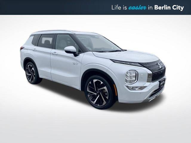 2023 Mitsubishi Outlander Plug-In Hybrid SEL — SUV — 25,378 mi — South Portland, ME