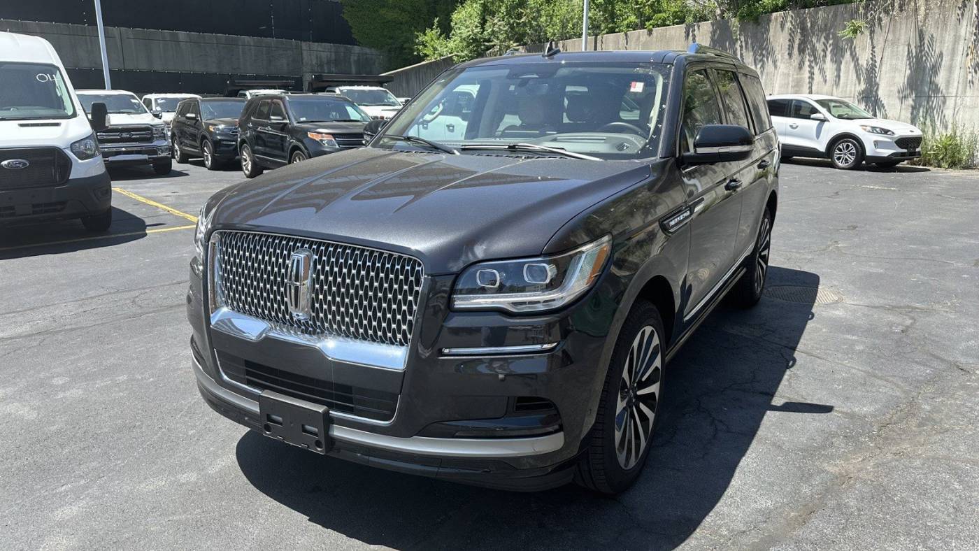 2023 Lincoln Navigator Reserve — SUV — 6,548 mi — Stoneham, MA
