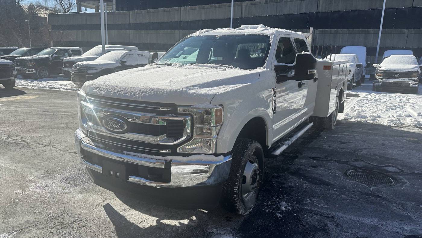 2021 Ford Super Duty F-350 Chassis Cab XL — Chassis Cab Truck — 23,100 mi — Stoneham, MA