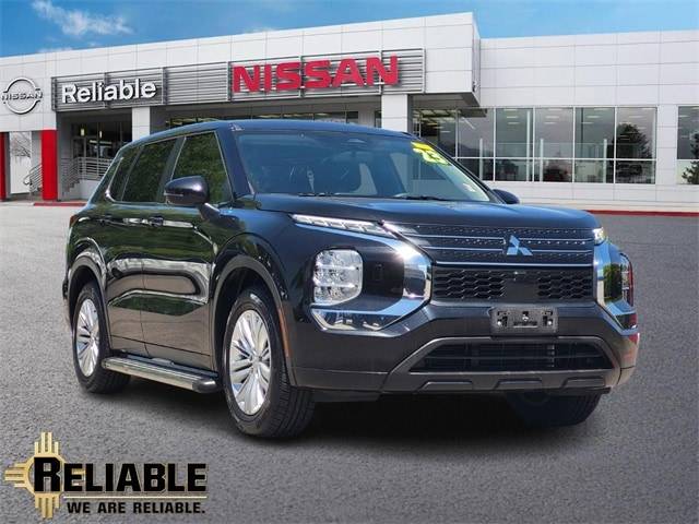 2023 Mitsubishi Outlander ES — SUV — 31,202 mi — Albuquerque, NM