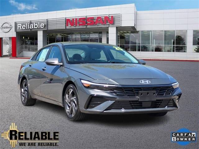 2025 Hyundai Elantra Limited — Sedan — 14,114 mi — Albuquerque, NM