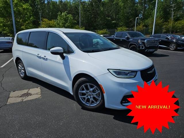 2023 Chrysler Pacifica Touring L — Minivan — 62,987 mi — Gastonia, NC
