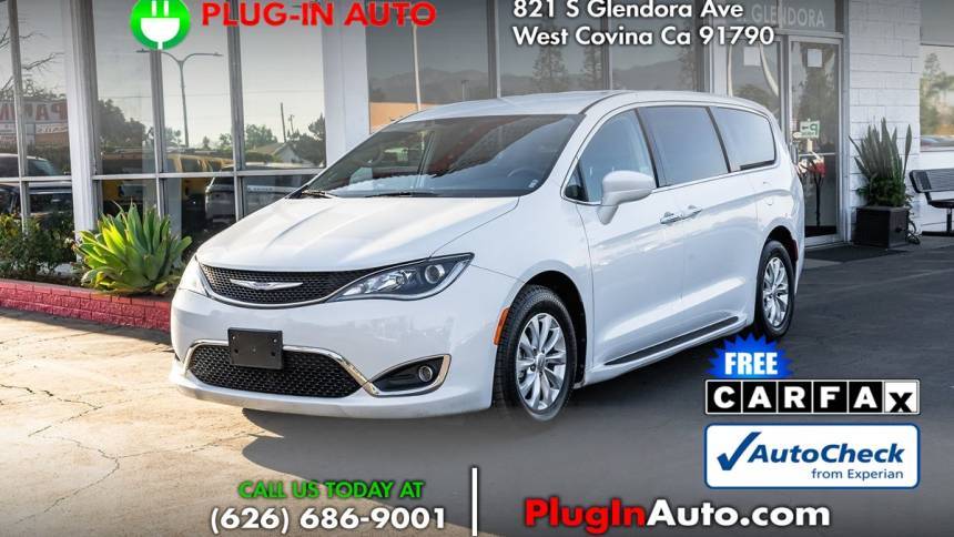 2019 Chrysler Pacifica Touring Plus — Minivan — 28,984 mi — West Covina, CA
