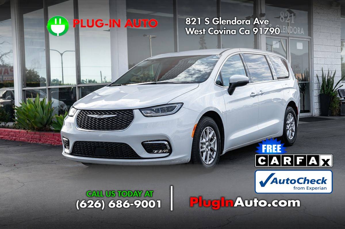 2023 Chrysler Pacifica Touring L — Minivan — 66,075 mi — West Covina, CA