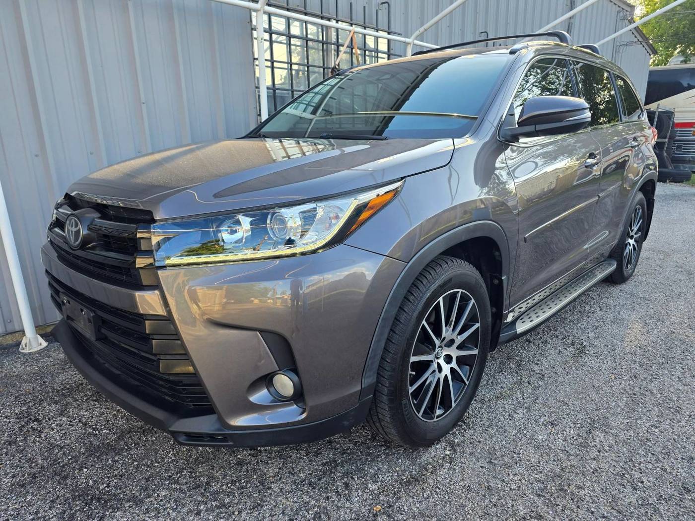 2018 Toyota Highlander SE V6 — SUV — 94,045 mi — Georgetown, TX