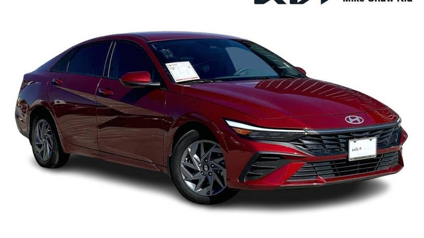 2024 Hyundai Elantra Hybrid Blue — Sedan — 8,265 mi — Corpus Christi, TX