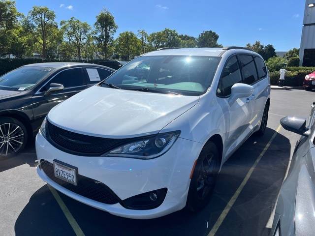 2020 Chrysler Pacifica Touring L — Minivan — 63,552 mi — Huntington Beach, CA