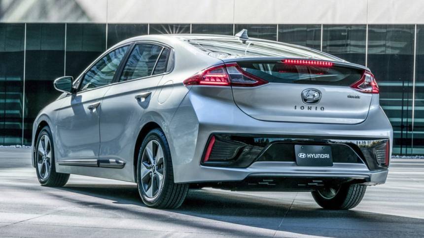 2019 Hyundai Ioniq Electric Base — Hatchback — 44,000 mi — Middletown, CT