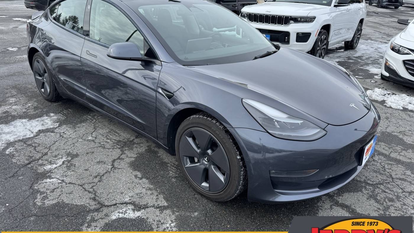 2022 Tesla Model 3 Long Range — Sedan — 72,437 mi — Leesburg, VA