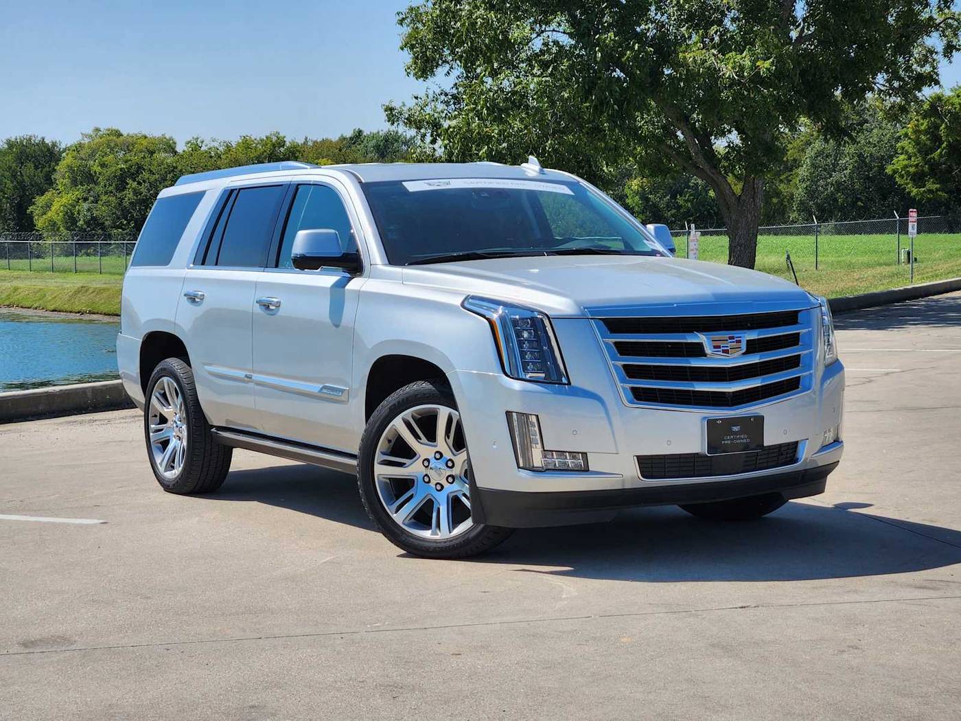 2020 Cadillac Escalade Premium Luxury — SUV — 25,445 mi — Denton, TX