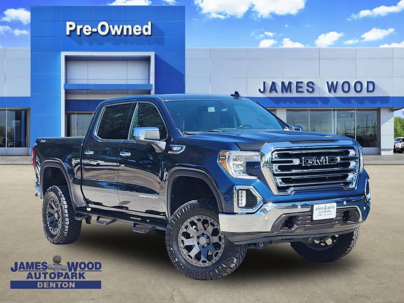 2020 GMC Sierra 1500 SLT — Pickup Truck — 81,167 mi — Denton, TX