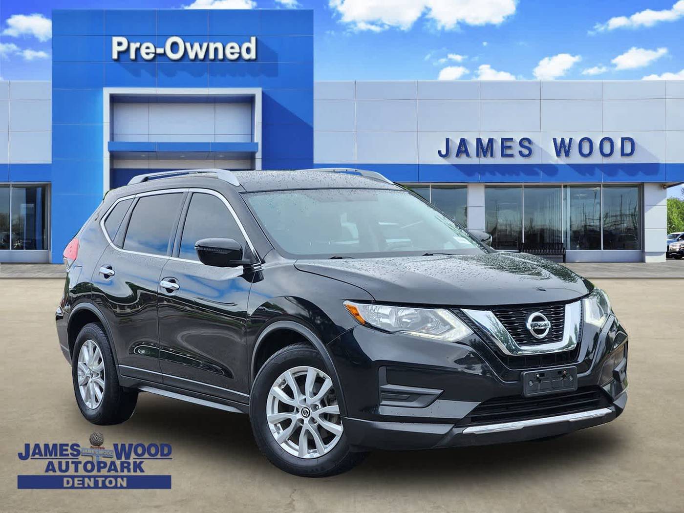 2017 Nissan Rogue SV — SUV — 92,320 mi — Denton, TX