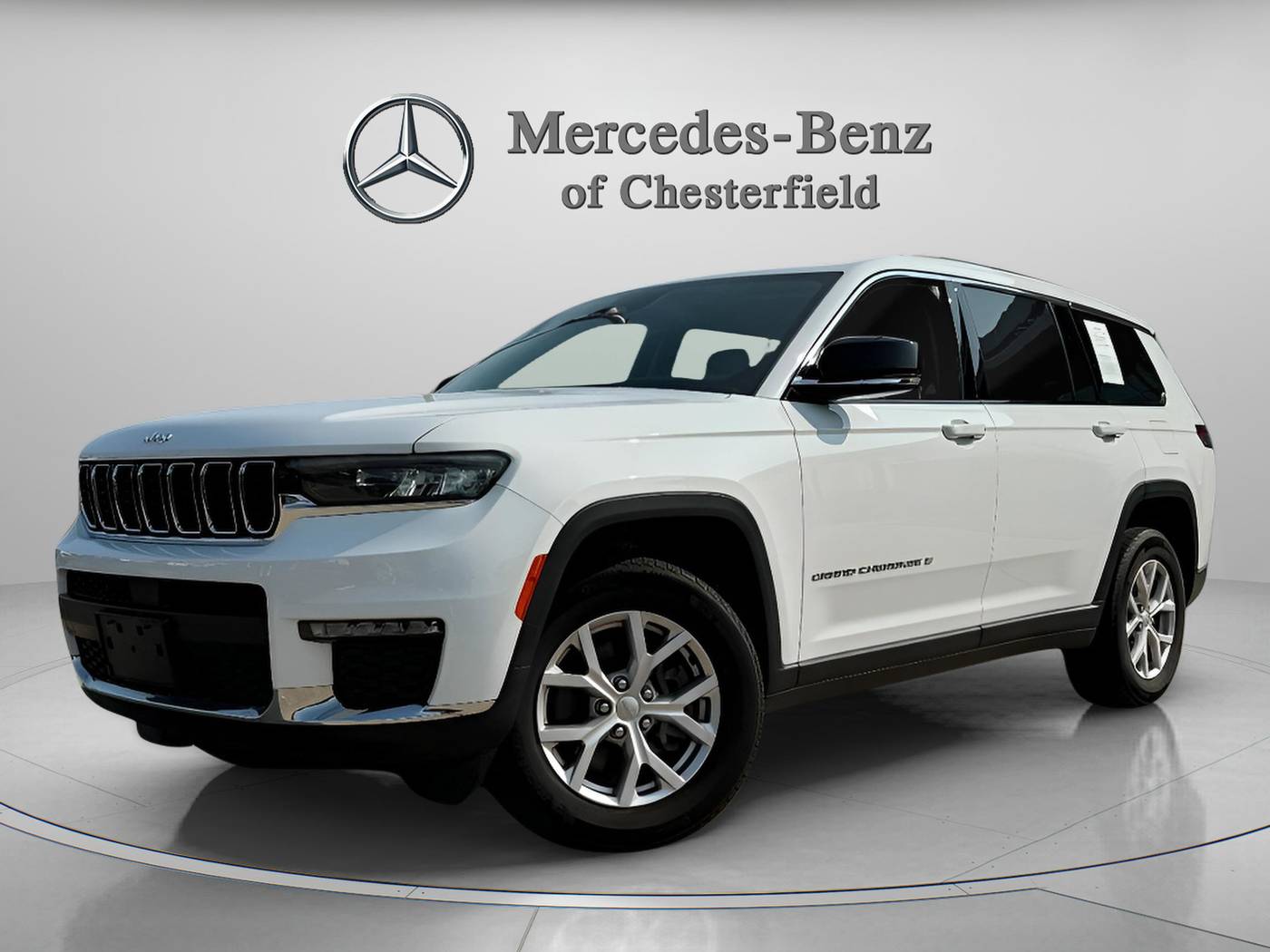 2022 Jeep Grand Cherokee Limited — SUV — 23,580 mi — O'Fallon, MO