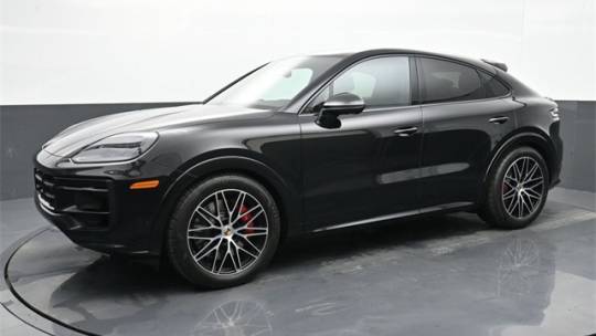 2025 Porsche Cayenne GTS — SUV — 1,714 mi — Ft Myers, FL