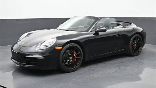 2016 Porsche 911 Carrera 4 GTS